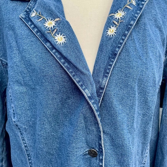 Denim & Co NWT Embroidered Denim Shirt Jacket - Picture 6 of 11